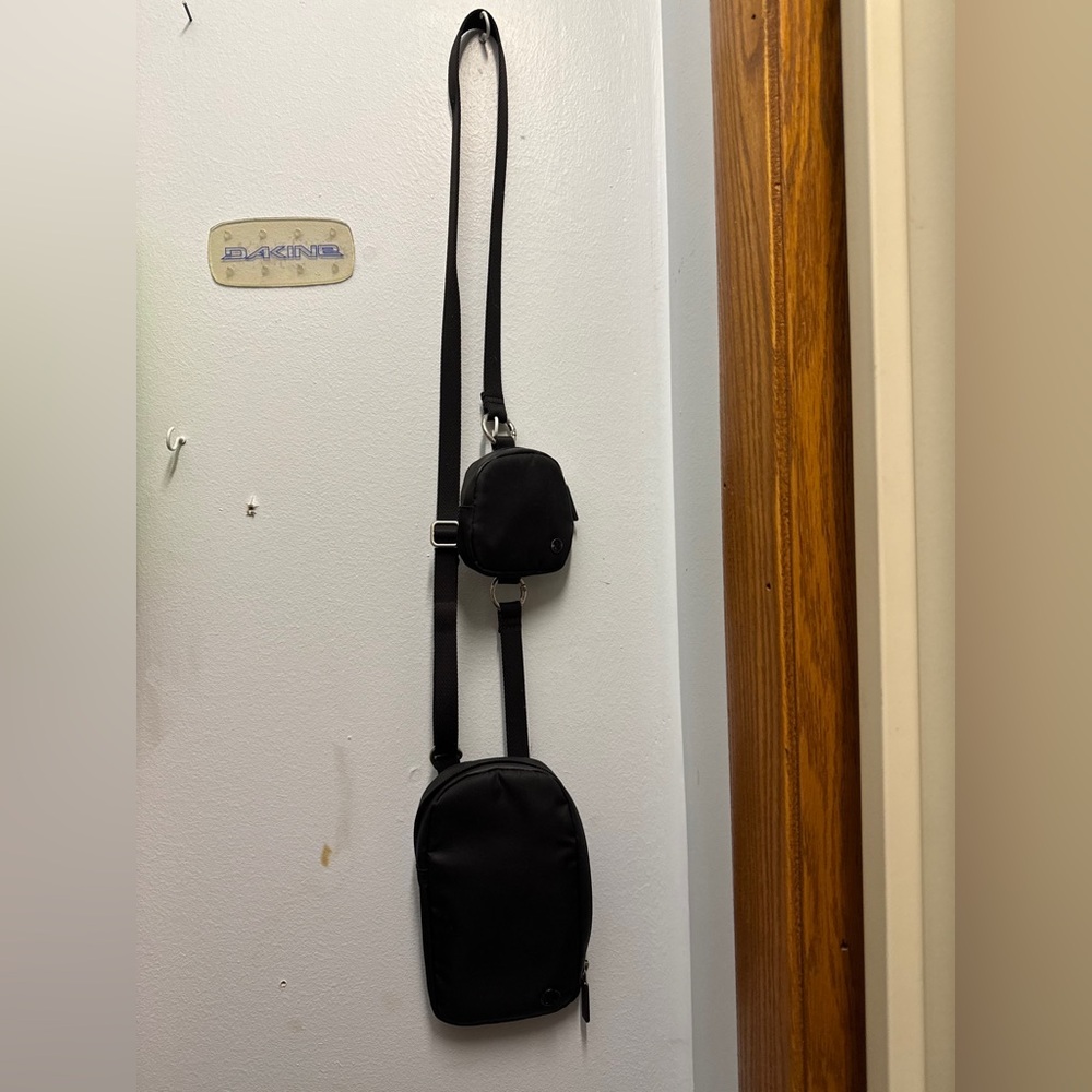 COPY - Lululemon cross body